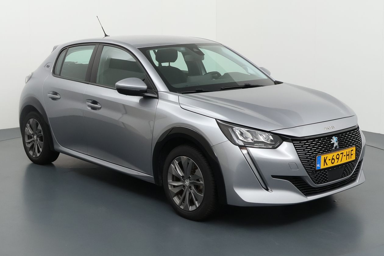 Peugeot e-208