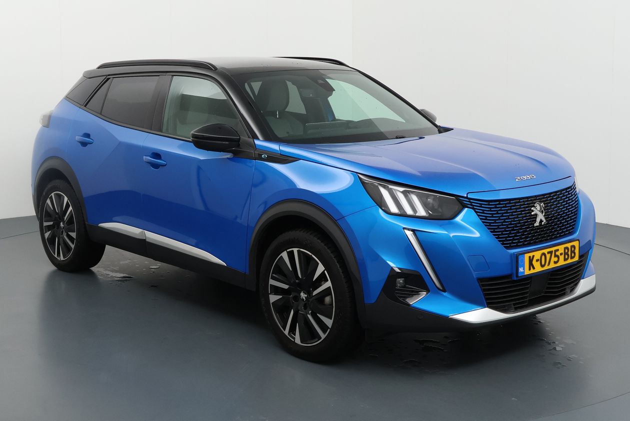 Peugeot E-2008